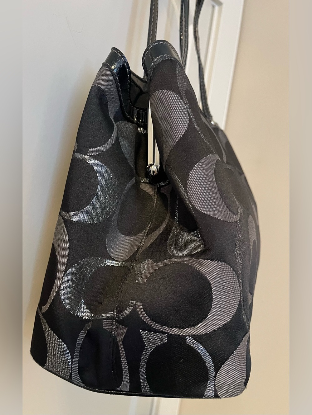 Coach Black Carryall Kisslock Frame Tote Gray & Silver C Monogram - Picture 5 of 16